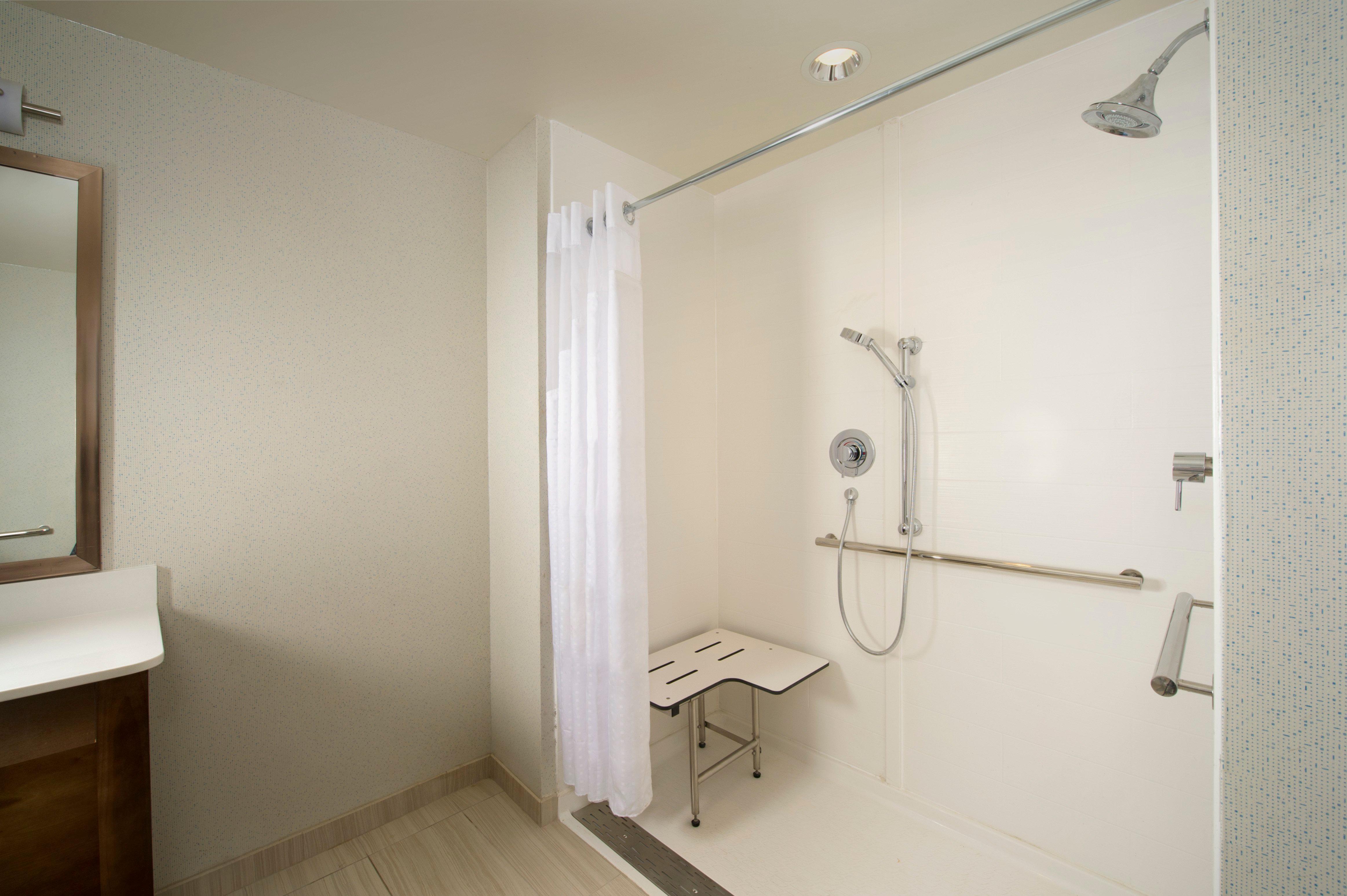 Holiday Inn Express & Suites Bay City By Ihg Экстерьер фото