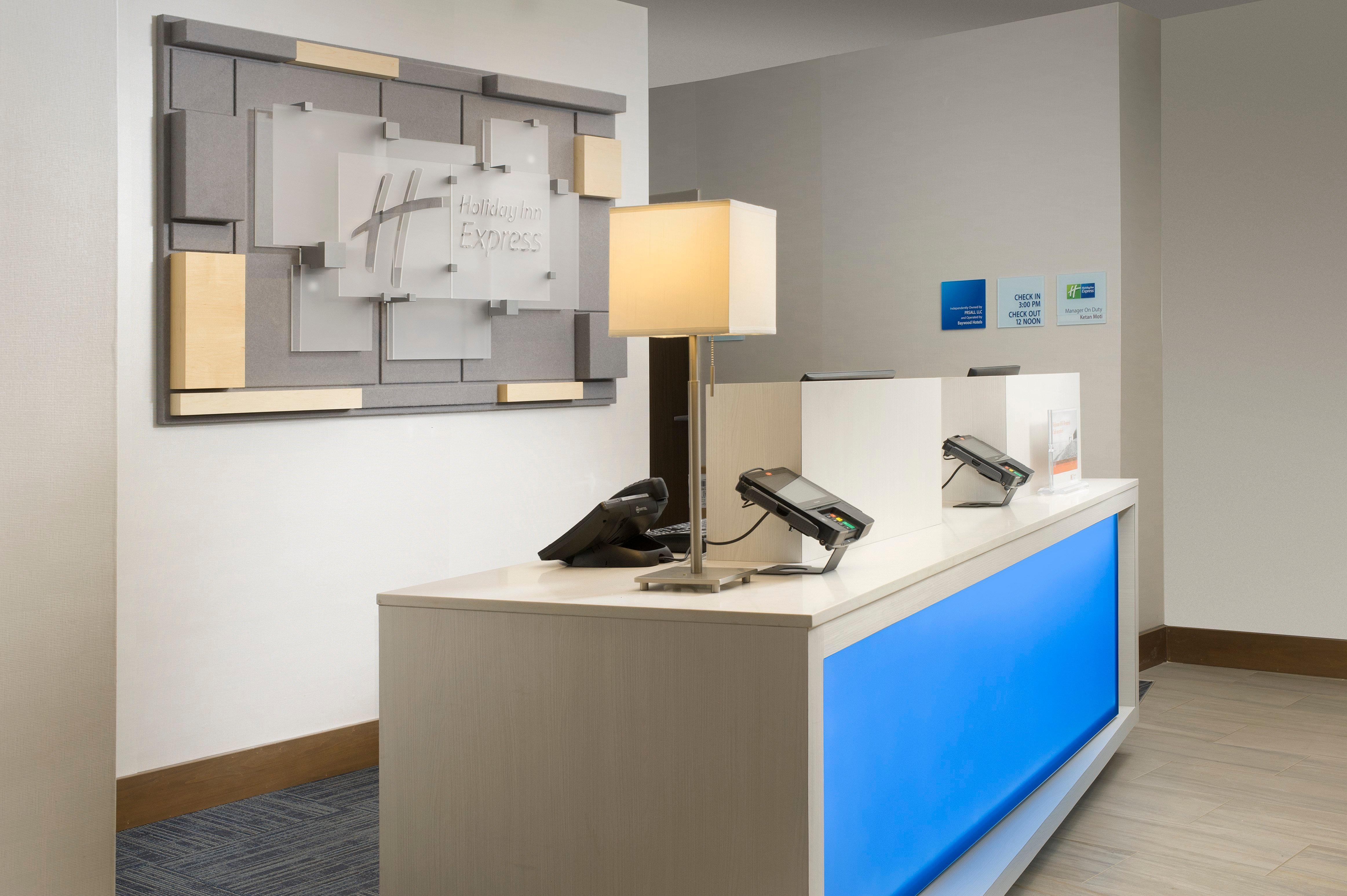 Holiday Inn Express & Suites Bay City By Ihg Экстерьер фото